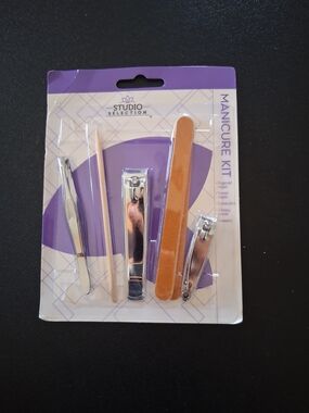 Studio Selection Manicure Kit - Purple & Silver Nail Tools